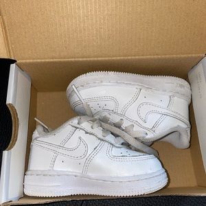 Nike Force 1 '18 toddler size 4c.